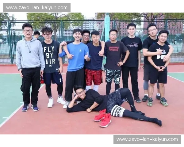 跨越纬度的灵魂共振：首尔与香港，谁才是亚洲永恒的“C位”之选？